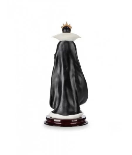 Evil Queen Figure by Giuseppe Armani $104.88 HOME DECOR